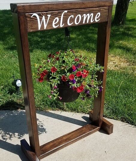 Welcome sign plant hangers. 
*If you need shippped, they will ship unassembled. 